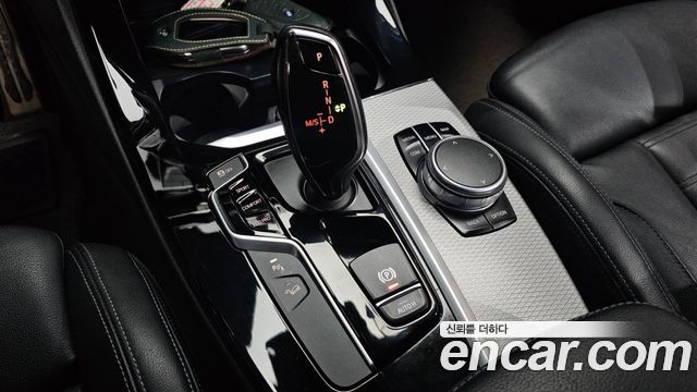 BMW X3 2018 — photo 9