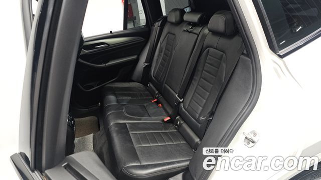 BMW X3 2018 — photo 12