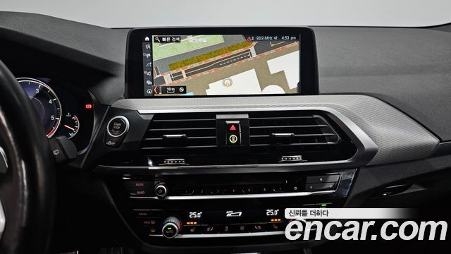 BMW X3 2018 — photo 14