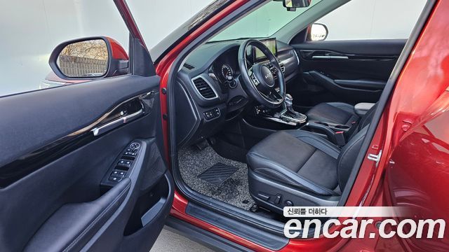 Kia Seltos 2023 — photo 11