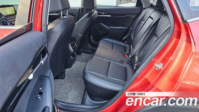 Kia Seltos 2023 — photo 12