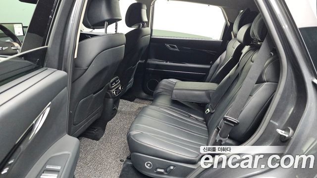 Genesis GV80 2021 — photo 11