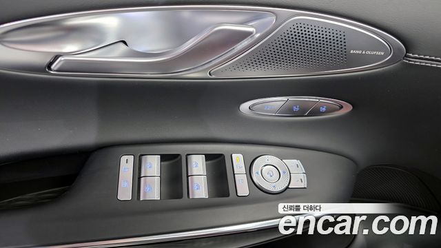 Genesis GV70 2025 — photo 14