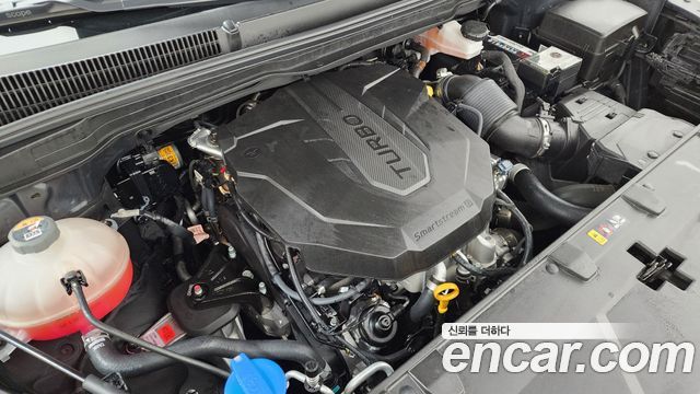 Kia Canival 2023 — photo 6