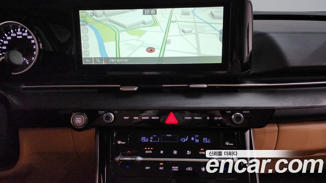 Kia Canival 2023 — photo 14