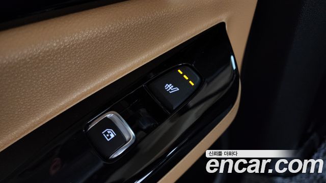 Kia Canival 2023 — photo 19