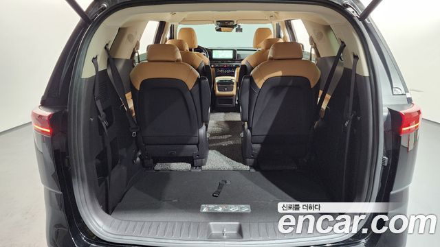 Kia Canival 2023 — photo 20