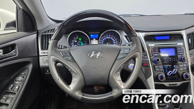 Hyundai Sonata 2013 — photo 13