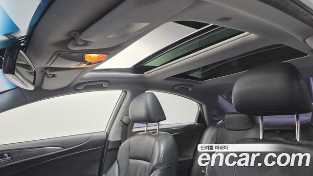 Hyundai Sonata 2013 — photo 19