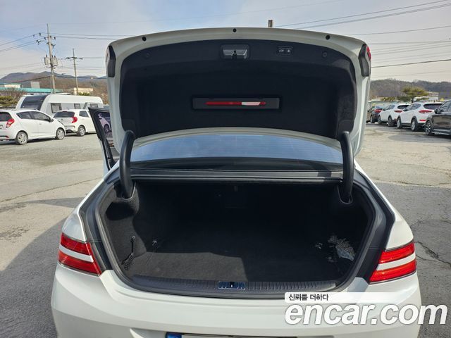 Genesis G90 2020 — photo 17