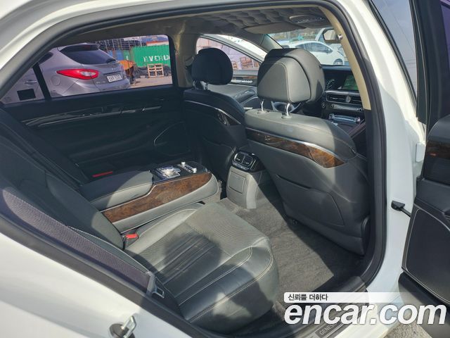 Genesis G90 2020 — photo 18