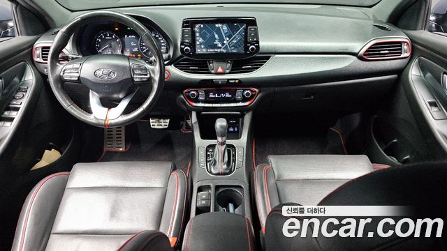 Hyundai i30 2018 — photo 7