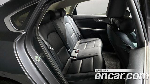 Kia K3 2019 — photo 13