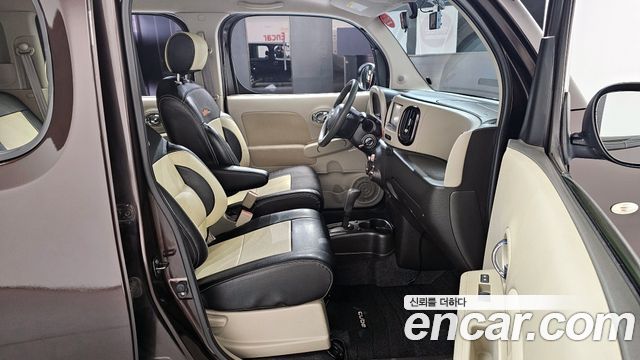 Nissan Cube 2011 — photo 10