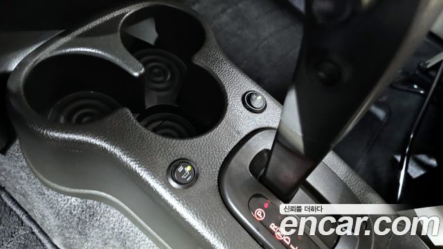 Nissan Cube 2011 — photo 19