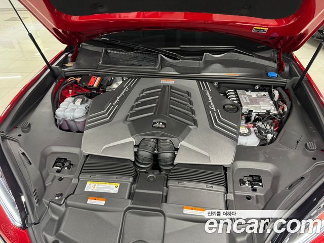 Lamborghini Urus 2025 — photo 5