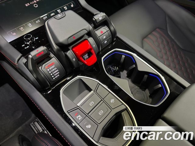 Lamborghini Urus 2025 — photo 12