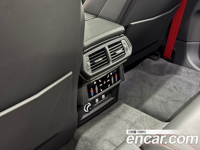 Lamborghini Urus 2025 — photo 14