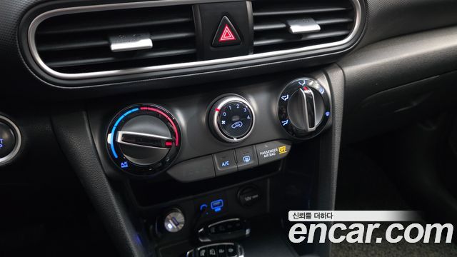 Hyundai Kona 2018 — photo 16