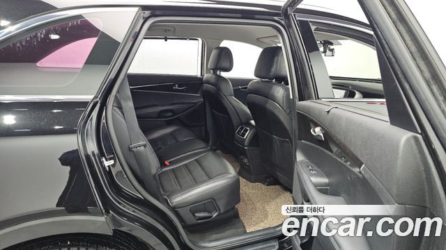 Kia Sorento 2015 — photo 13