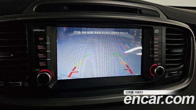 Kia Sorento 2015 — photo 16