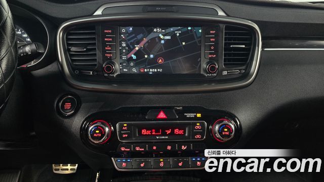 Kia Sorento 2019 — photo 15