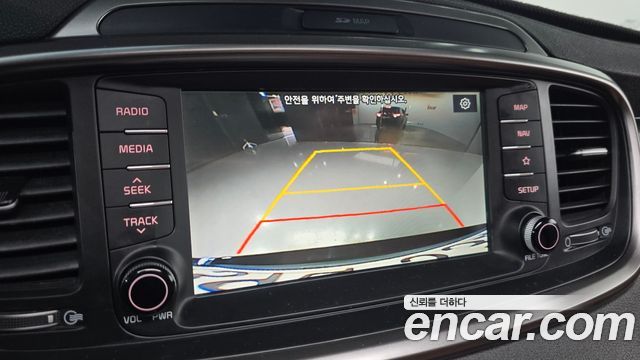 Kia Sorento 2019 — photo 16