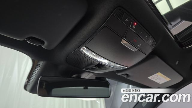 Mercedes-Benz E-Class 2020 — photo 19
