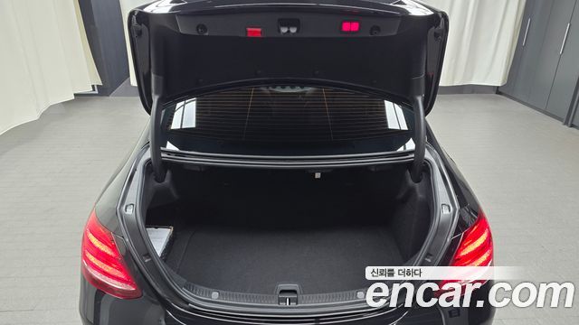 Mercedes-Benz E-Class 2020 — photo 20