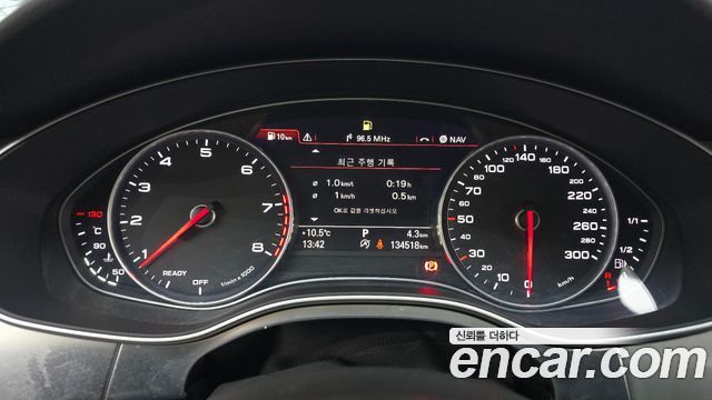 Audi A7 2016 — photo 8