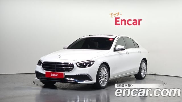 Mercedes-Benz E-Class 2023 — photo 1