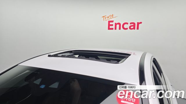 Mercedes-Benz E-Class 2023 — photo 20