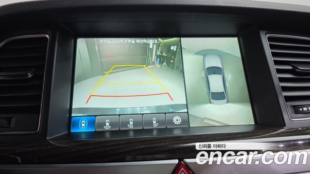 Genesis G80 2017 — photo 16