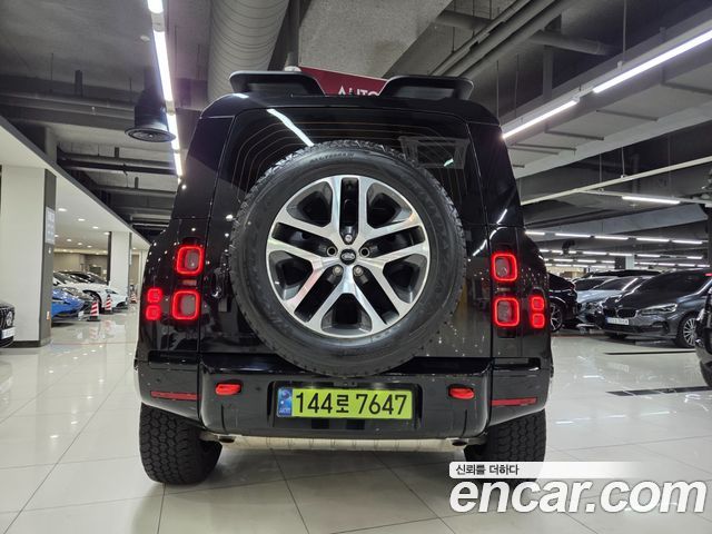 Land Rover Defender 2025 — photo 4