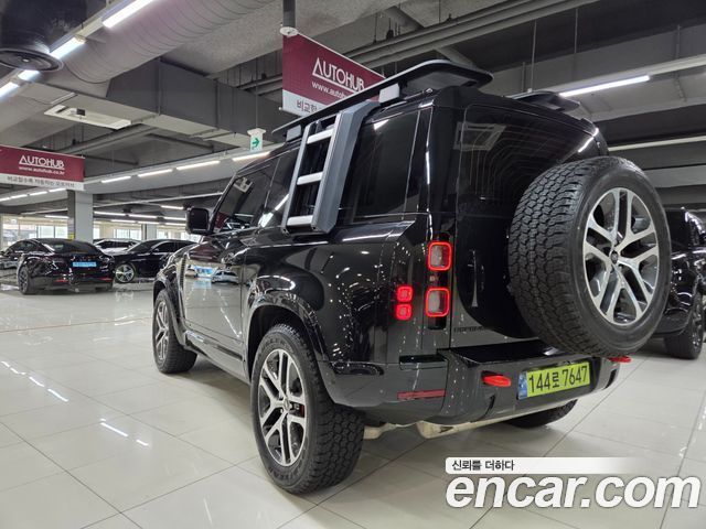 Land Rover Defender 2025 — photo 5