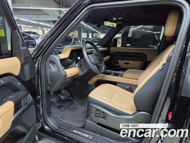 Land Rover Defender 2025 — photo 7