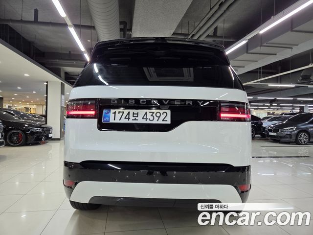 Land Rover Discovery 2025 — photo 4