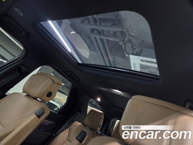 Land Rover Discovery 2025 — photo 19