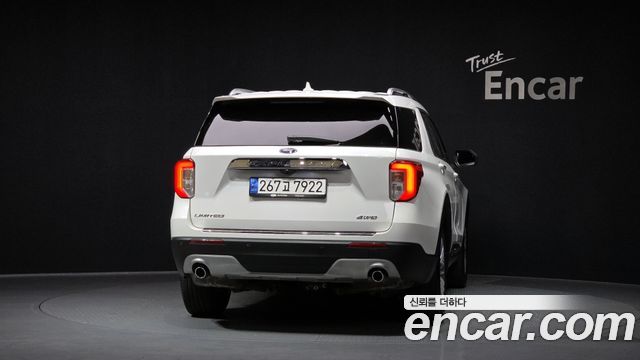 Ford Explorer 2021 — photo 4