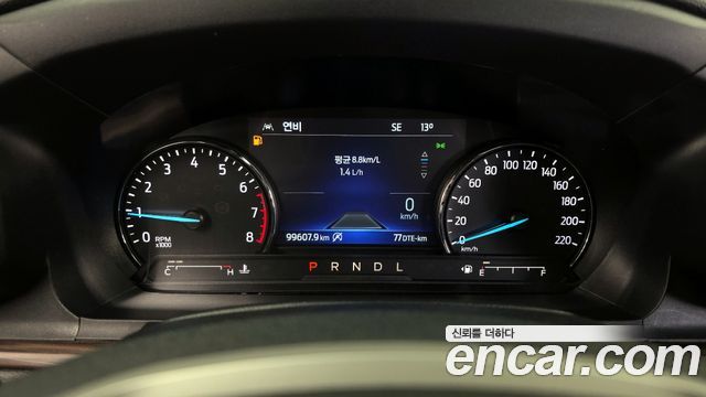 Ford Explorer 2021 — photo 8