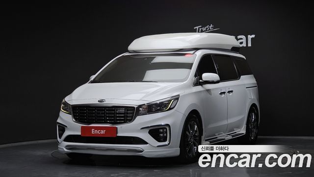 Kia Canival 2019 — photo 1