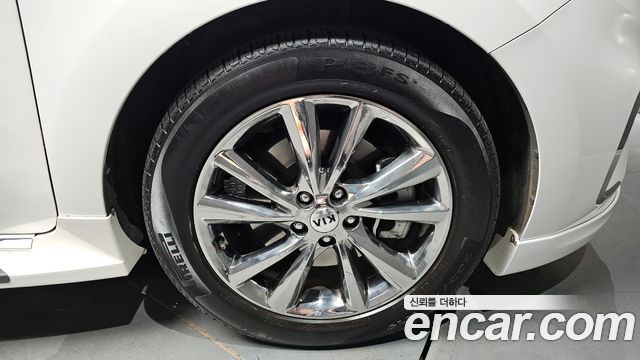 Kia Canival 2019 — photo 5