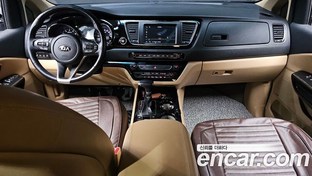 Kia Canival 2019 — photo 7