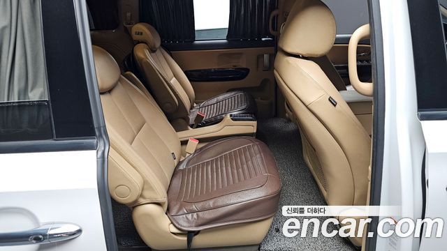 Kia Canival 2019 — photo 11