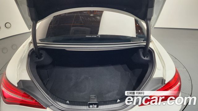 Mercedes-Benz CLA-Class 2019 — photo 20