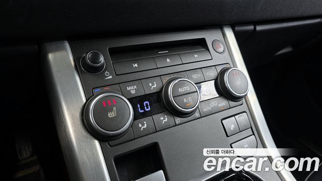 Land Rover Range Rover Evoque 2017 — photo 16