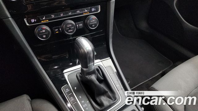 Volkswagen Golf 2015 — photo 9