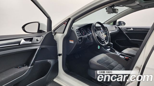 Volkswagen Golf 2015 — photo 10
