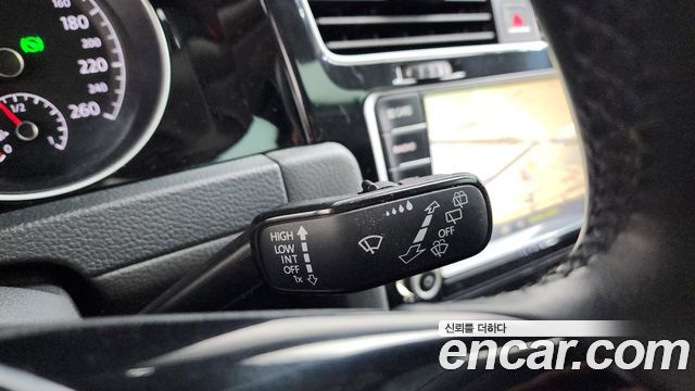Volkswagen Golf 2015 — photo 16
