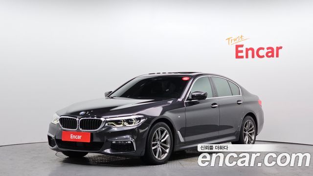BMW 5-Series 2018 — photo 1